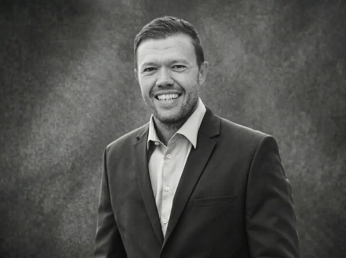 Patrick Wilth, Société Bangkok