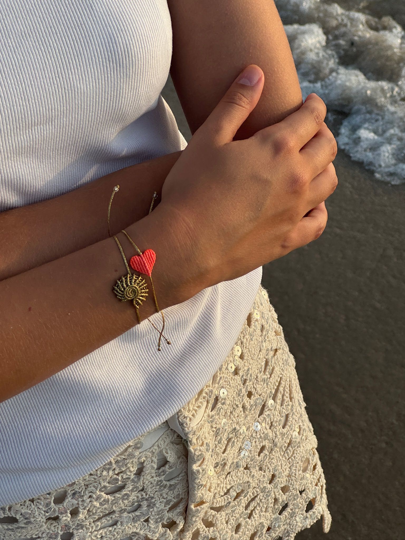 mirí moró — Golden Hour, Where they belong